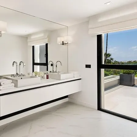 Oak - 6-bedroom With Cinema And Pool Villa *