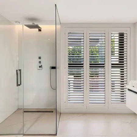 Oak - 6-bedroom With Cinema And Pool Marbella