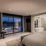 Oak - 6-bedroom With Cinema And Pool Vila