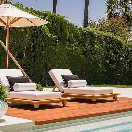 Oak - 6-bedroom With Cinema And Pool Vila