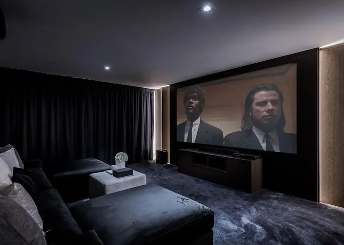 Villa Oak - 6-bedroom With Cinema And Pool