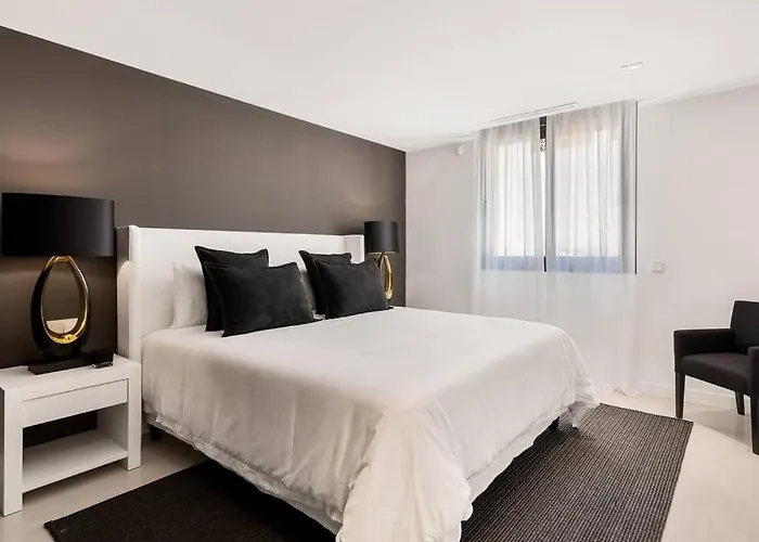 Oak - 6-bedroom With Cinema And Pool Villa Marbella