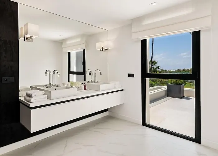 Oak - 6-bedroom With Cinema And Pool Villa *