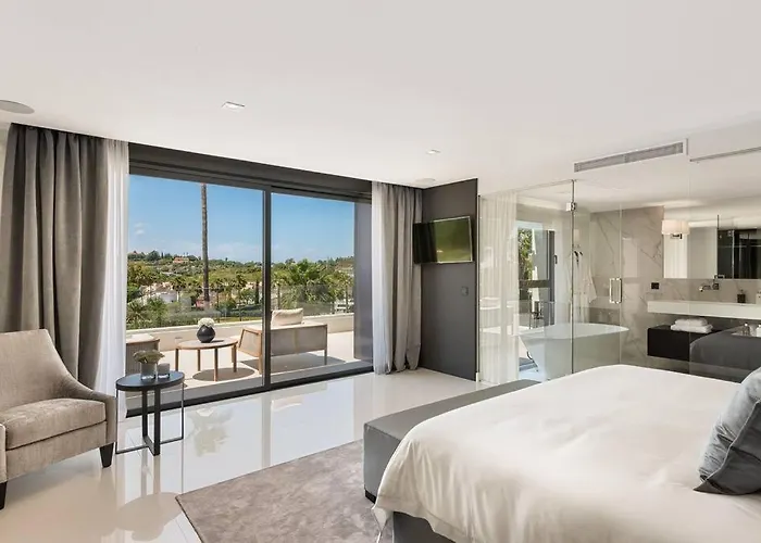 Oak - 6-bedroom With Cinema And Pool Villa