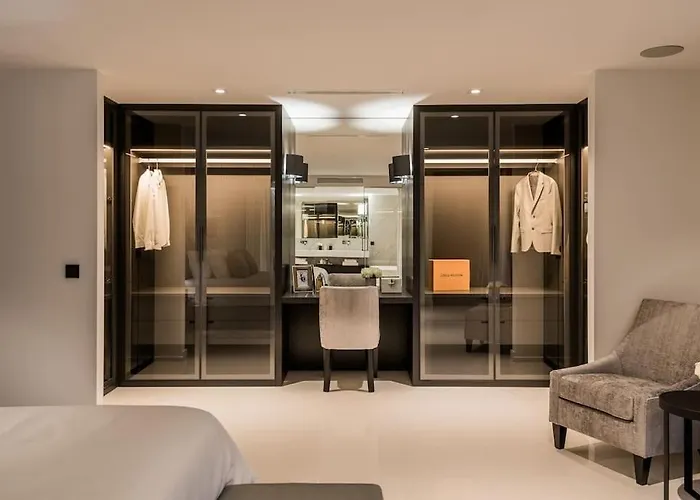 Oak - 6-bedroom With Cinema And Pool Villa *