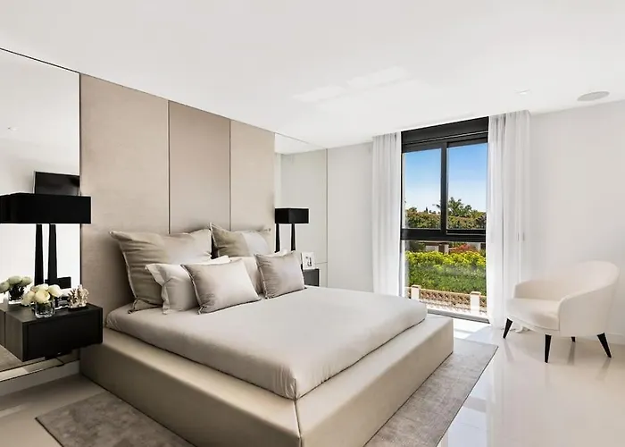 Villa Oak - 6-bedroom With Cinema And Pool Marbella