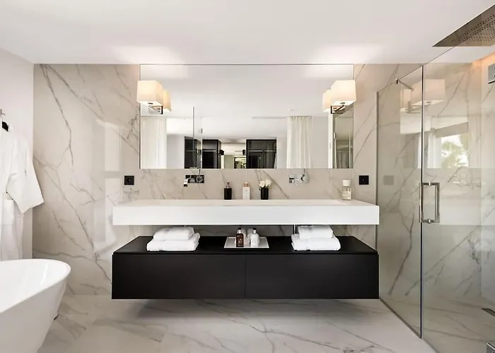 Villa Oak - 6-bedroom With Cinema And Pool Marbella