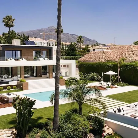 Oak - 6-bedroom With Cinema And Pool Marbella