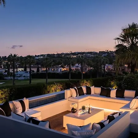 Oak - 6-bedroom With Cinema And Pool Marbella