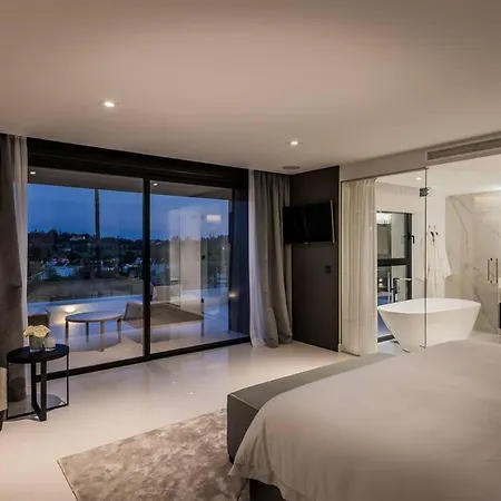 Oak - 6-bedroom With Cinema And Pool Villa