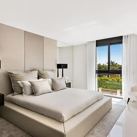 Villa Oak - 6-bedroom With Cinema And Pool Marbella