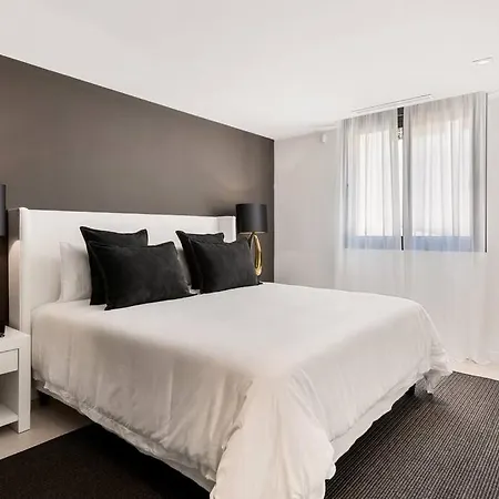 Oak - 6-bedroom With Cinema And Pool 빌라 마르베야